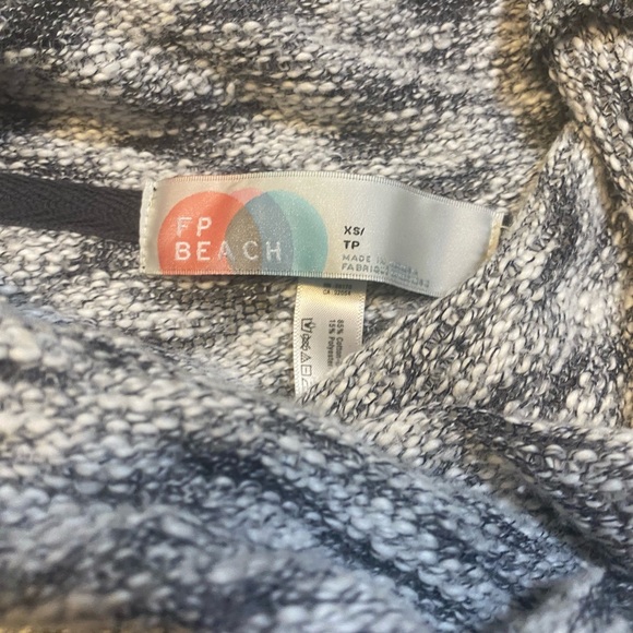 Free People Cowl Neck Crop - Picture 8 of 8